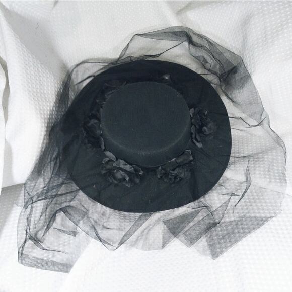 STUNNING BLACK FELT W/NET & ROSES WIDE BRIM HAT! MOURNING CHIC! SZ M - Picture 3 of 9